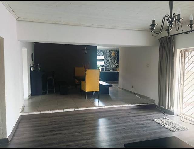 4 BEDROOM FREEHOLD FOR SALE IN KLIPPOORTJE